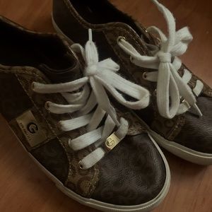 G by GUESS size 7 brown sneakers